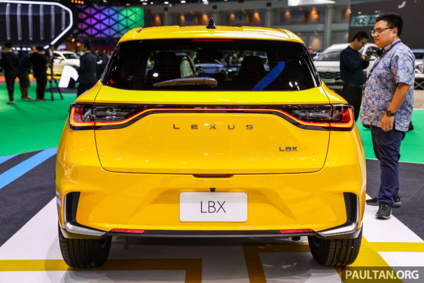 Bangkok 2024: Lexus LBX — SUV 1.5L hibrid kompak 1744951