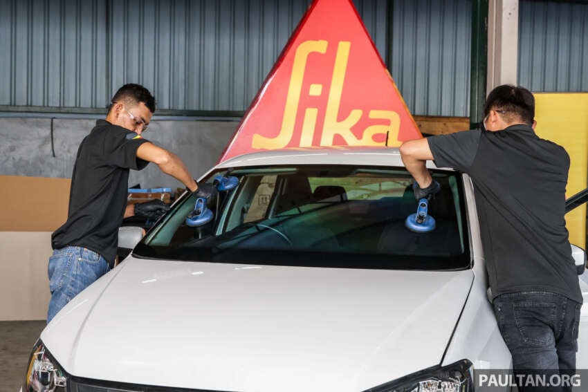 Changing your windscreen? Look for Sika 1738437