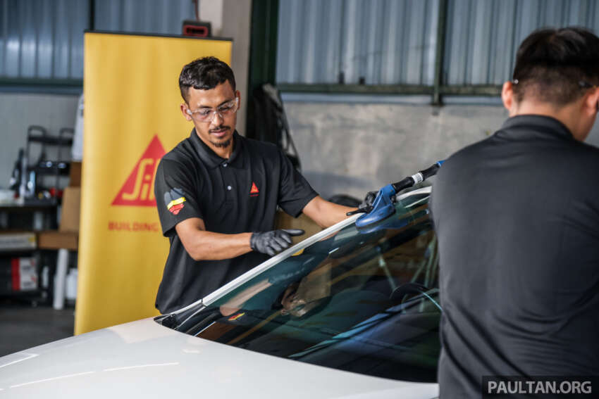 Changing your windscreen? Look for Sika 1738438