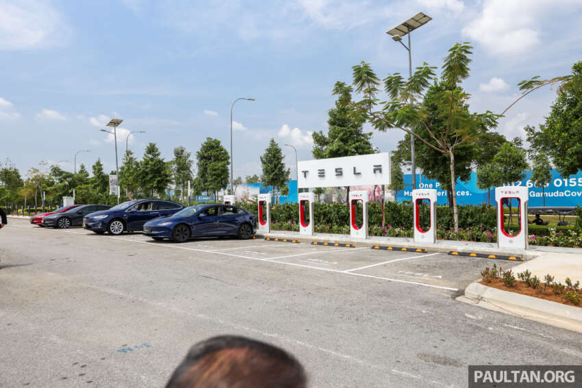 Tesla Supercharger station at Gamuda Cove – six SC and 18 destination chargers, largest in Southeast Asia 1741781