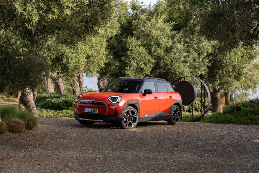 2024 MINI Aceman debuts – new crossover between Cooper, Countryman; up to 218 PS, 406 km EV range 1756536