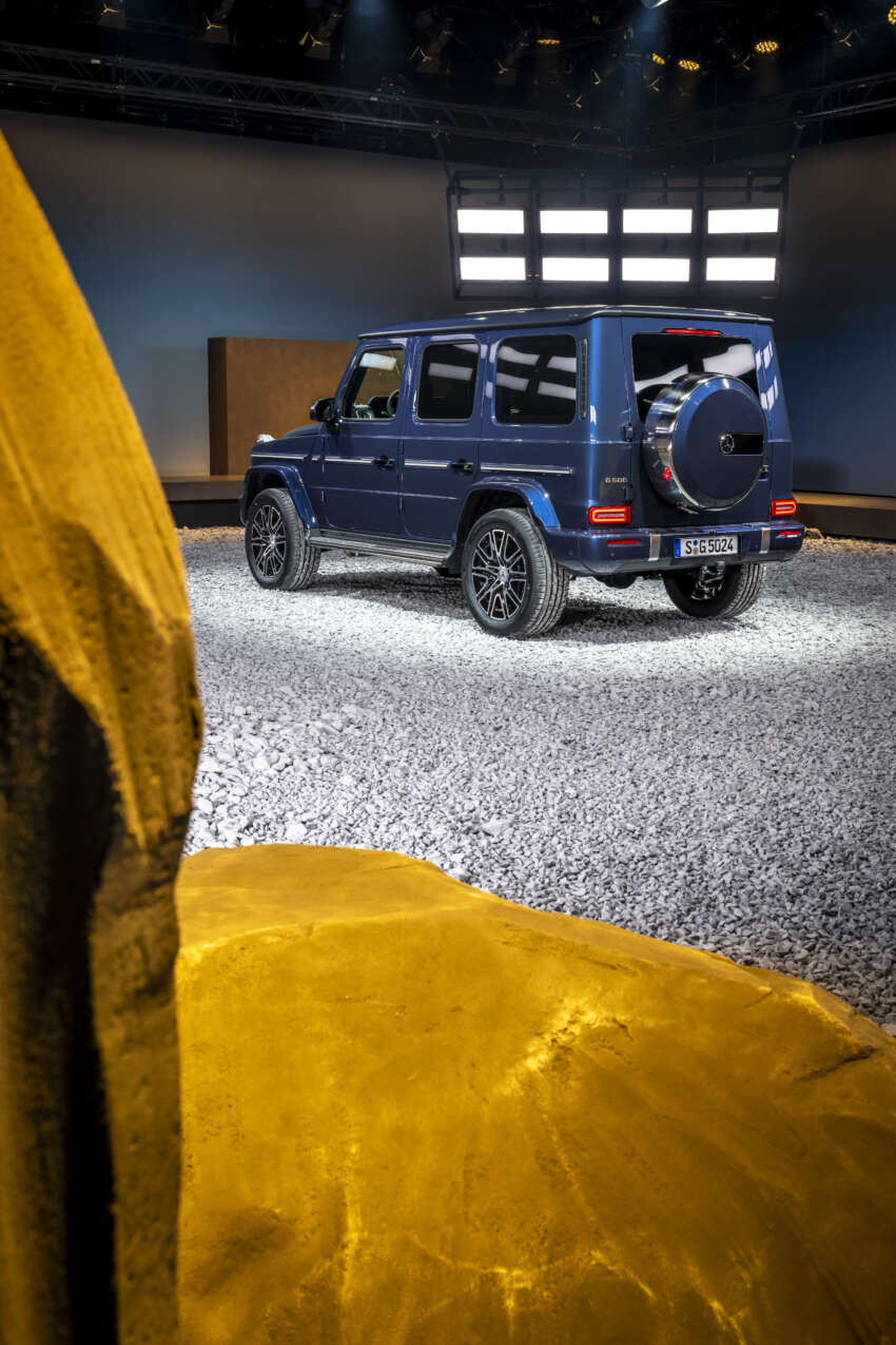 2024 Mercedes-Benz G-Class facelift: W465 gets 48V mild hybrid, MBUX, hydraulic dampers, keyless entry! 1746647