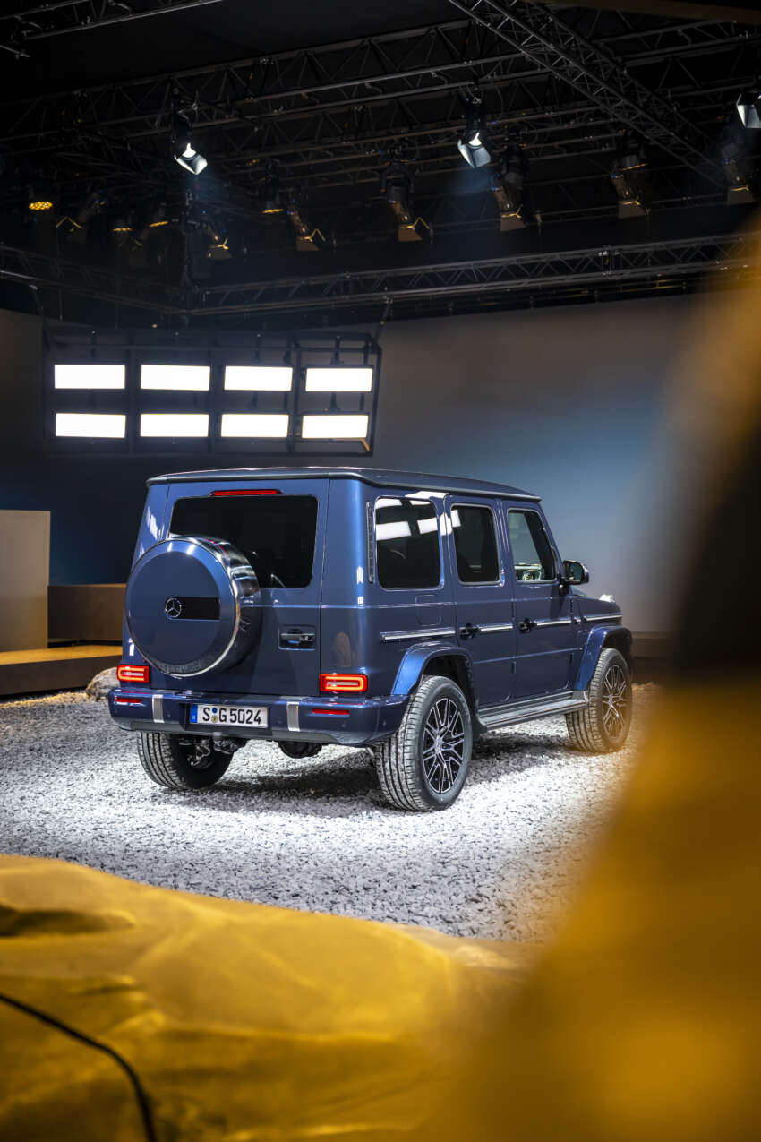 2024 Mercedes-Benz G-Class facelift: W465 gets 48V mild hybrid, MBUX, hydraulic dampers, keyless entry! 1746649