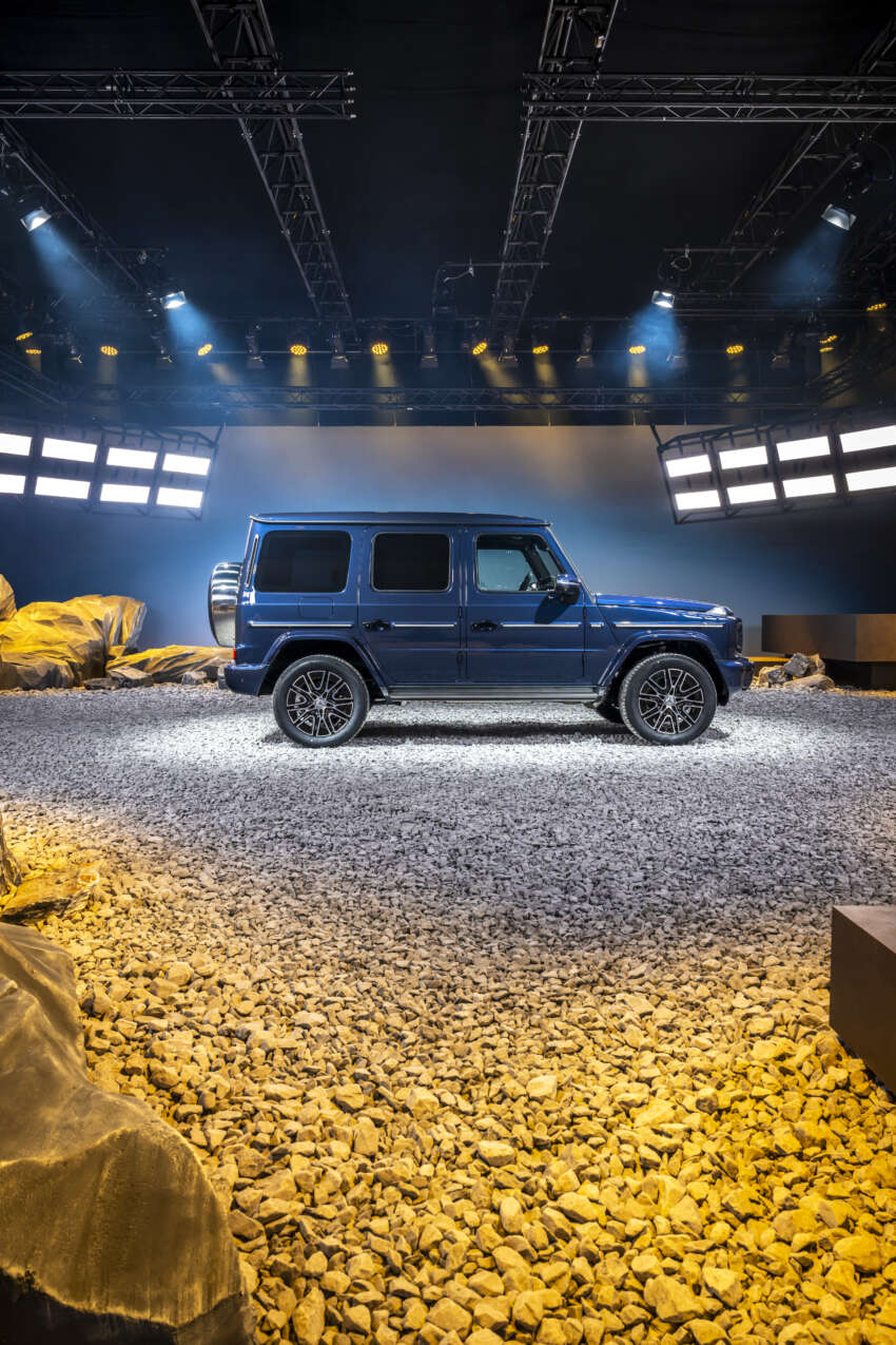 2024 Mercedes-Benz G-Class facelift: W465 gets 48V mild hybrid, MBUX, hydraulic dampers, keyless entry! 1746651