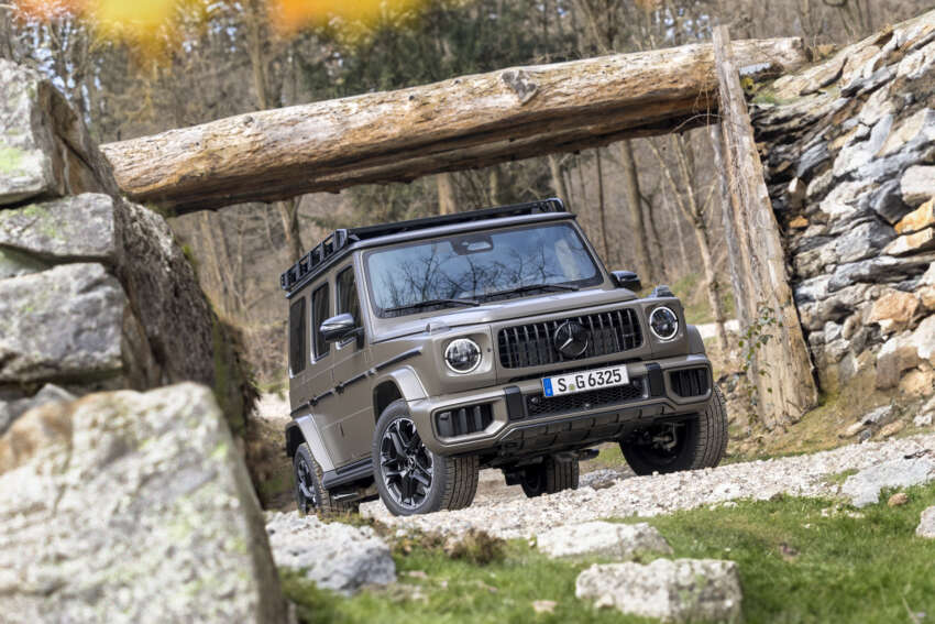 2024 Mercedes-Benz G-Class facelift: W465 gets 48V mild hybrid, MBUX, hydraulic dampers, keyless entry! 1746704