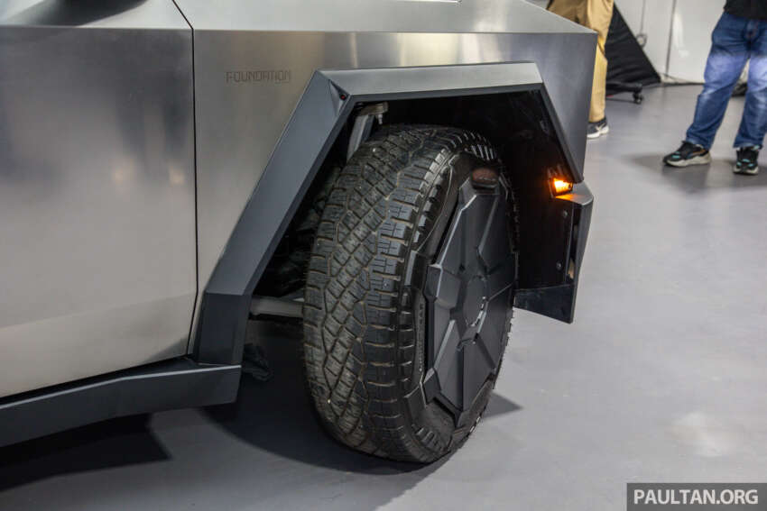 Tesla Cybertruck in Malaysia – stainless steel pick-up EV on display in showrooms in May, not for sale 1749409