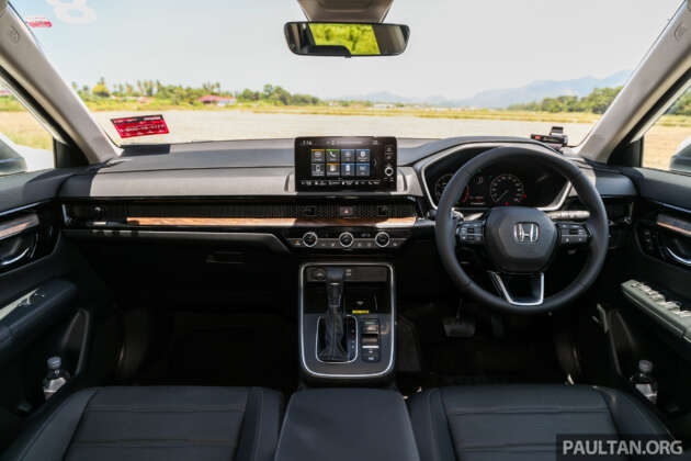 PANDU UJI: Honda CR-V 2024 — 2.0L e:HEV RS hibrid atau 1.5T V AWD lebih seronok? Mana lagi senyap?