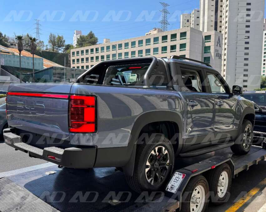 BYD pick-up truck spotted completely undisguised – PHEV first, EV version later; to be called the Shark? 1751619