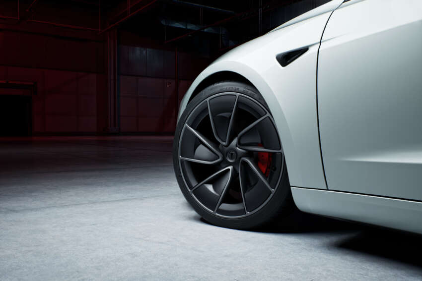 Tesla Model 3 Performance 2024 kini boleh ditempah; bermula RM242k, 460 hp, 0-100 km/j dalam 3.1 saat 1754998