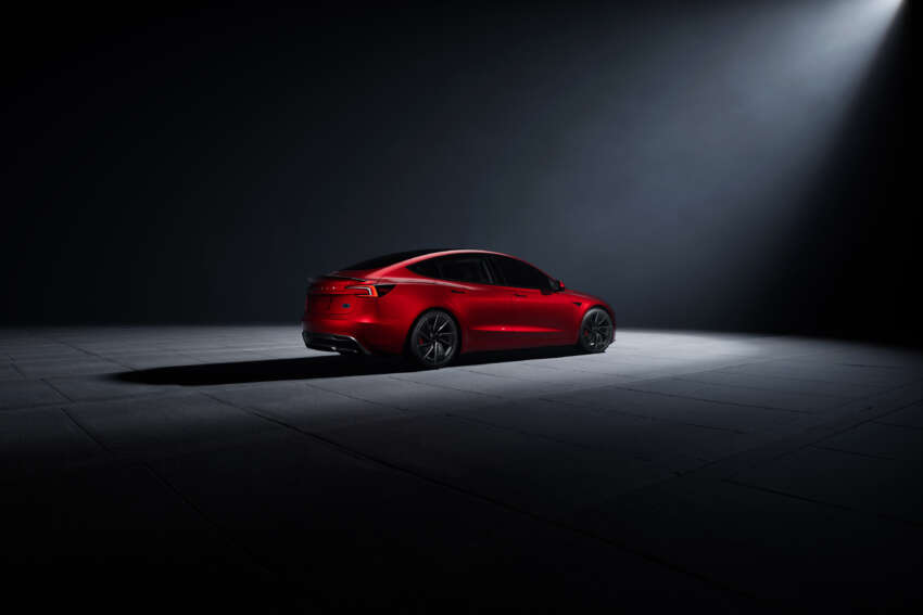Tesla Model 3 Performance 2024 kini boleh ditempah; bermula RM242k, 460 hp, 0-100 km/j dalam 3.1 saat 1754985