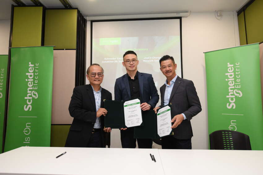 Schneider Electric Malaysia launches public EV chargers in PJ – 22 kW AC, 180 kW DC, RM1-1.60/kWh 1757690