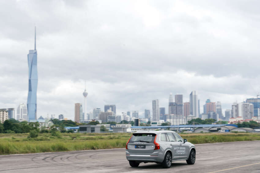 Back to school with Volvo Safety Driving Experience 1750084