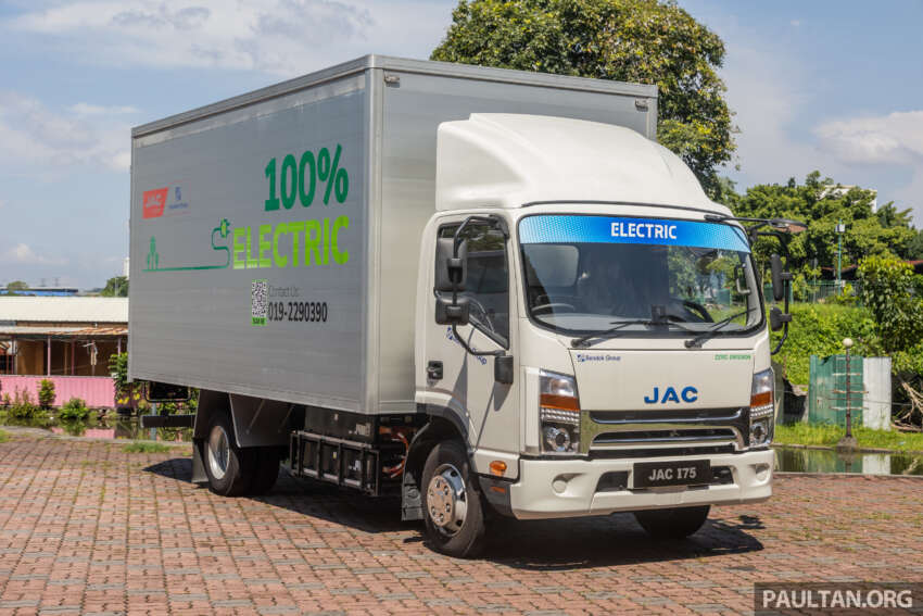 JAC i75 EV light duty truck in Malaysia – 210 km range NEDC, 120 kW DC charging; from RM266,800 OTR 1761720