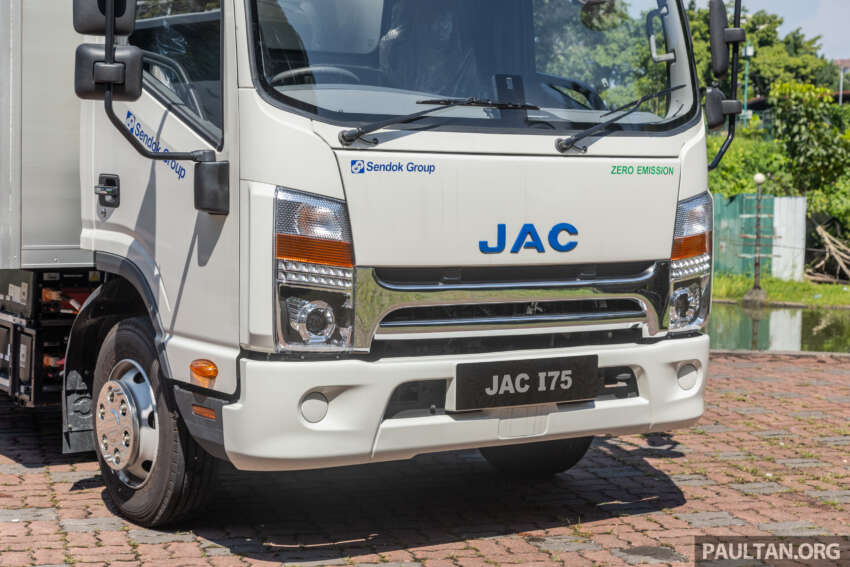 JAC i75 EV light duty truck in Malaysia – 210 km range NEDC, 120 kW DC charging; from RM266,800 OTR 1761725