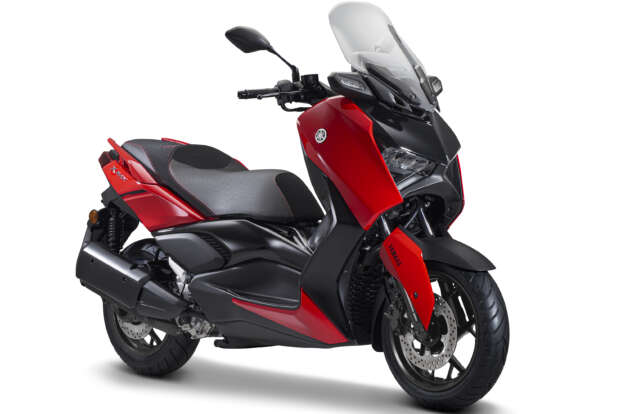 2024 Yamaha X-Max 250 colour update for Malaysia, price goes up to RM24,498