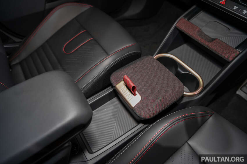 MINI Countryman 2024 di Malaysia — EV U25 SE jarak hingga 432 km, JCW dengan 300 PS, dari RM260k 1767186