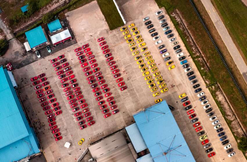 Ferrari Owners Club Malaysia sets record for largest gathering of Ferrari cars in Malaysia with 297 cars 1765330