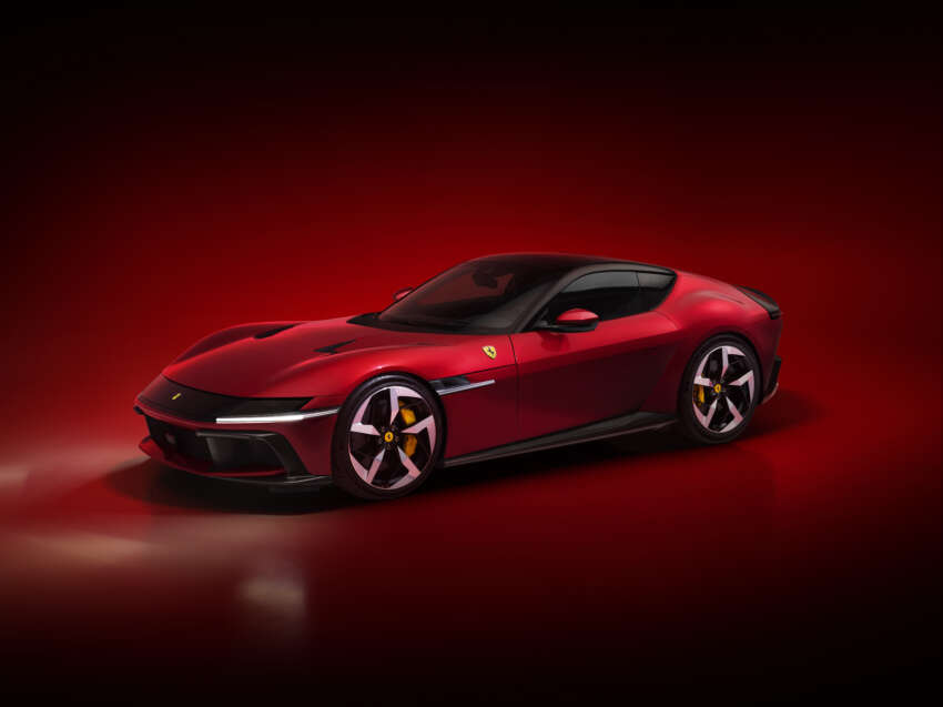 Ferrari 12Cilindri – front-engined flagship with 830 PS 6.5L NA V12, 0-100 km/h 2.95 secs, 9,500 rpm redline! 1763996