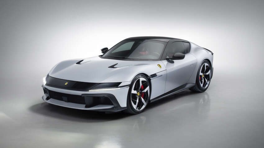 Ferrari 12Cilindri – front-engined flagship with 830 PS 6.5L NA V12, 0-100 km/h 2.95 secs, 9,500 rpm redline! 1764013