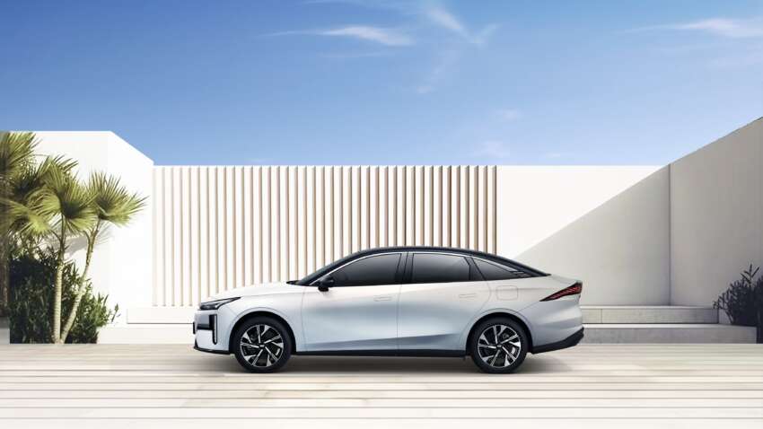 Proton PHEV confirmed for 2025 – Geely Galaxy L7 most likely candidate as next-gen X70 with 1.5T 4-cyl? 1758713