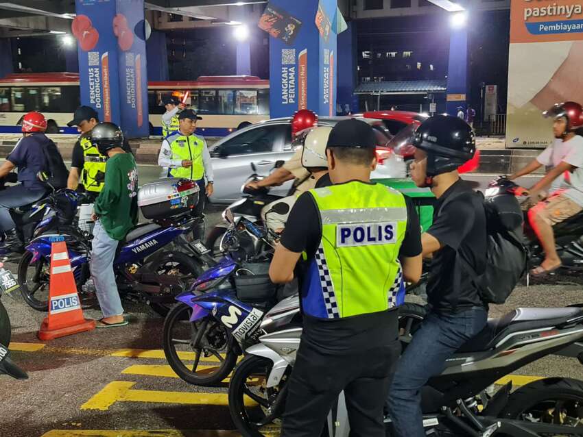 Polis keluarkan 619 saman, sita 234 kenderaan dalam operasi di KL – 13 pemandu ‘mabuk’ turut ditahan 1760099