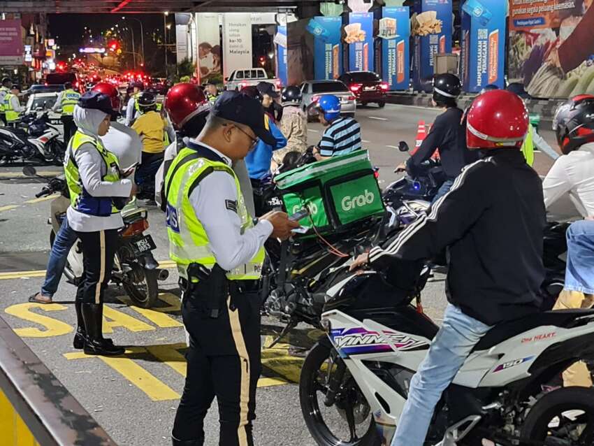 Polis keluarkan 619 saman, sita 234 kenderaan dalam operasi di KL – 13 pemandu ‘mabuk’ turut ditahan 1760100