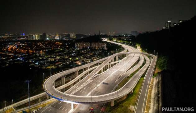Seorang penunggang motosikal tercedera gara-gara terlanggar benang melintang di Lebuhraya SUKE