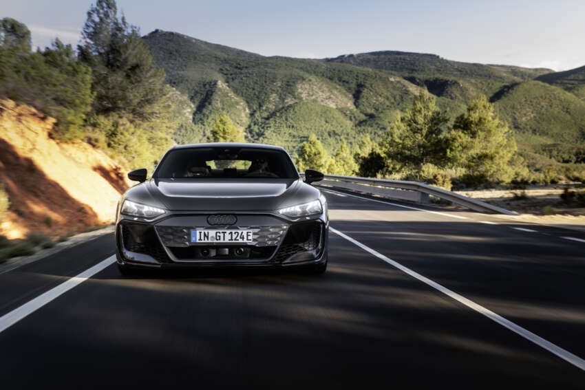 2025 Audi e-tron GT debuts – up to 609 km EV range; new 925 PS RS e-tron GT Performance variant 1777956