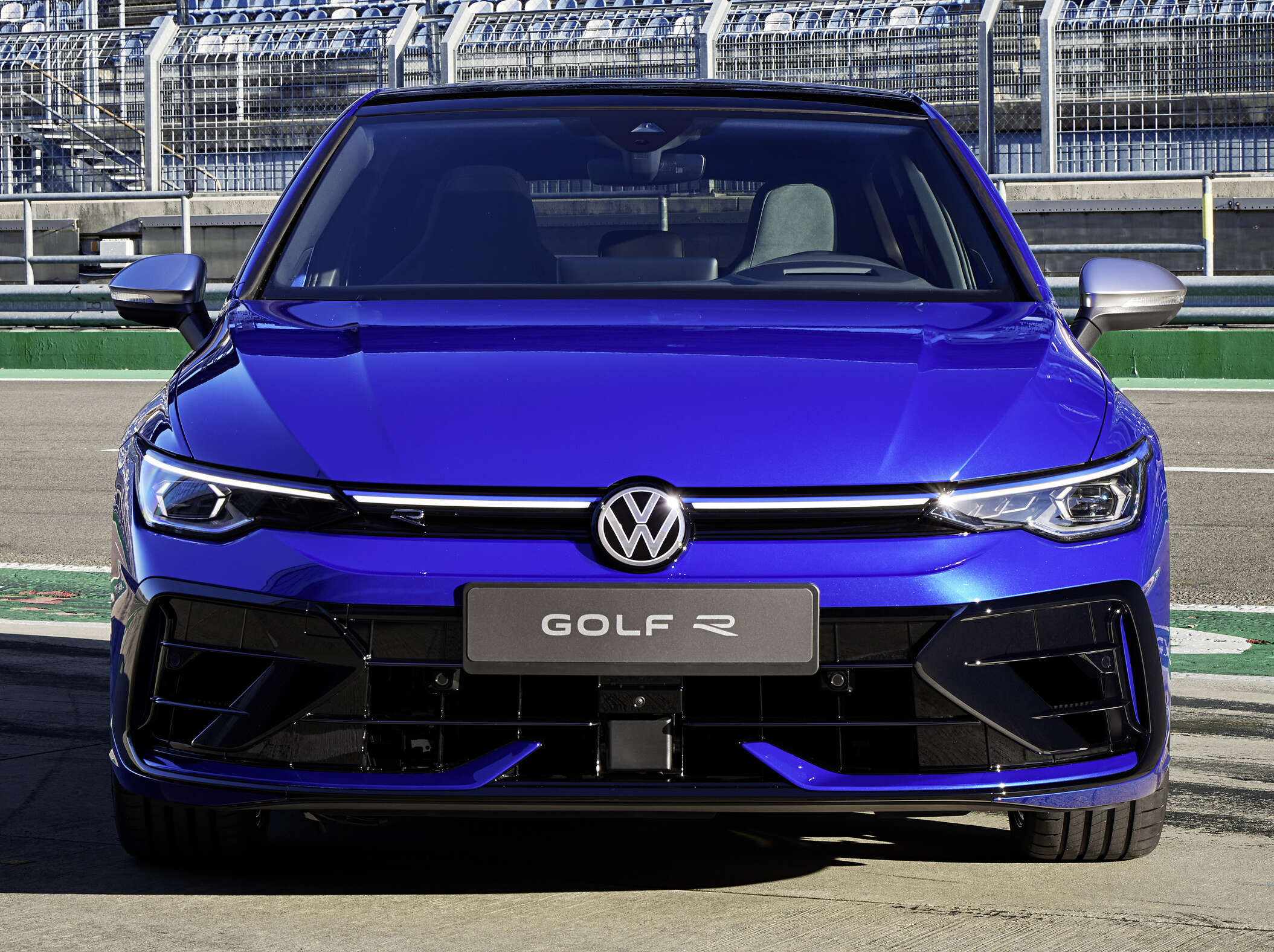 The new Volkswagen Golf R