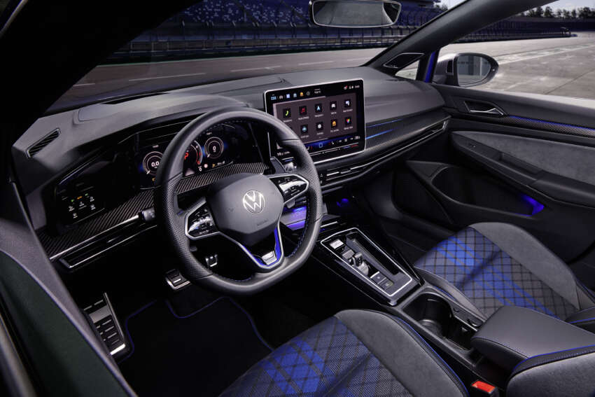 2025 Volkswagen Mk8.5 Golf R hatch, Golf R Variant estate – 333 PS/420 Nm 2.0T AWD, 270 km/h top speed 1782385