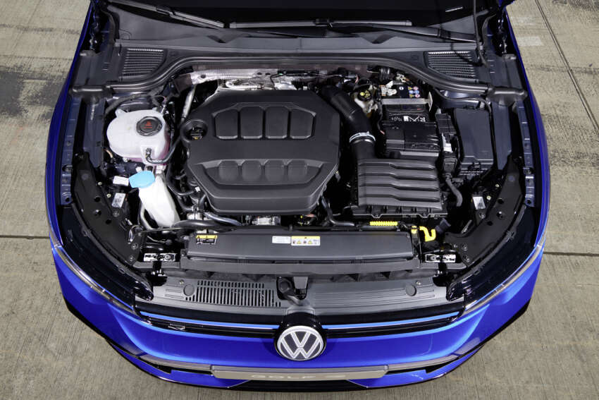 2025 Volkswagen Mk8.5 Golf R hatch, Golf R Variant estate – 333 PS/420 Nm 2.0T AWD, 270 km/h top speed 1782395