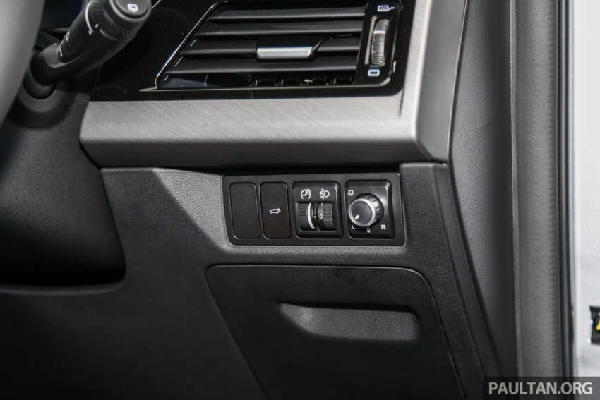 Proton X70 2025 — empat varian, rekaan bampar baru,  IHU 12.3-inci, Apple CarPlay dan Android Auto 1782540