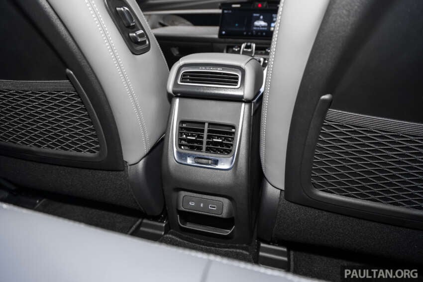 Proton X70 2025 — empat varian, rekaan bampar baru,  IHU 12.3-inci, Apple CarPlay dan Android Auto 1782555