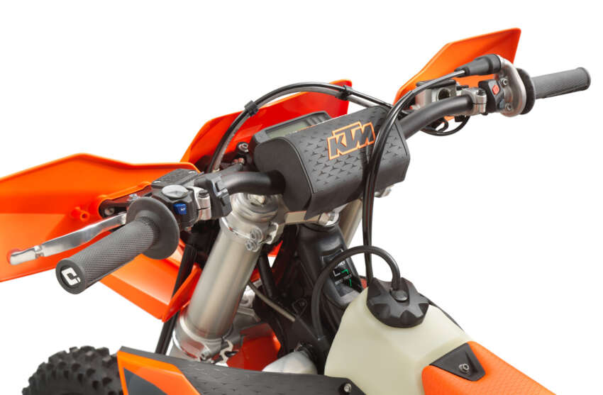 2025 KTM EXC enduro off-road motorcycles revealed 1779842