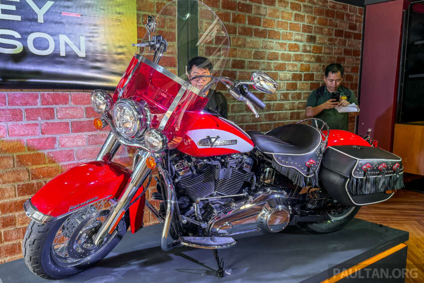 Harley-Davidson Hydra Glide Revival tiba di Malaysia – terhad 1,750 unit, konsep rekaan 50-an, RM176,900 1777314