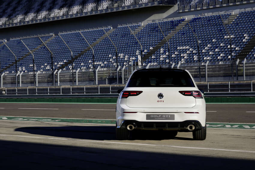 Volkswagen Golf GTI Clubsport Mk8.5 2024 didedah – rupa lebih agresif, 300 PS/400 Nm, 0-100 km/j 5.6 saat 1774510
