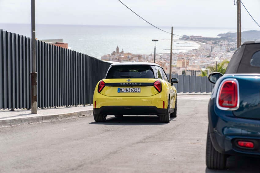 2024 MINI Cooper SE review – new Chinese-built EV MINI Hatch has nearly 2x range, but is it less fun? 1789120