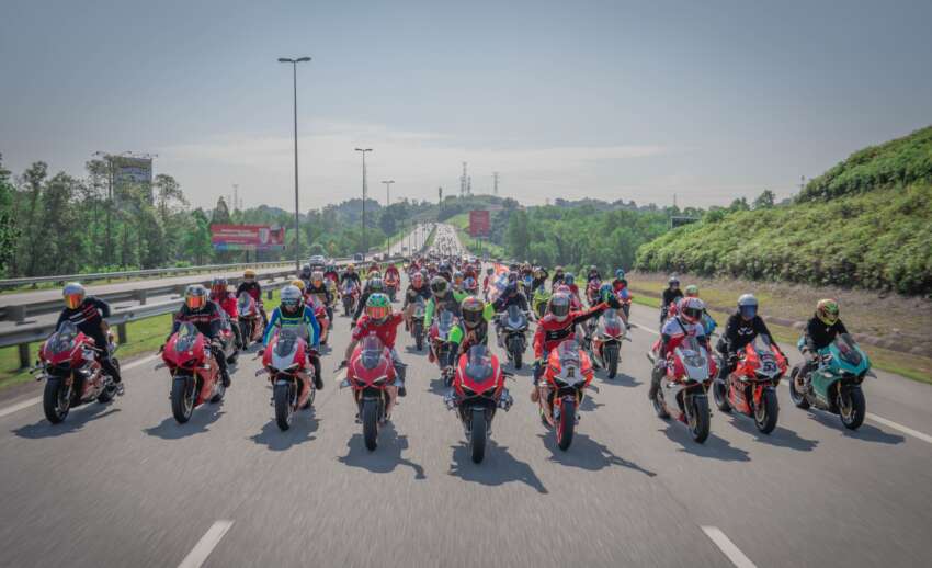 Malaysian Ducati Panigale owners set new record 1783598