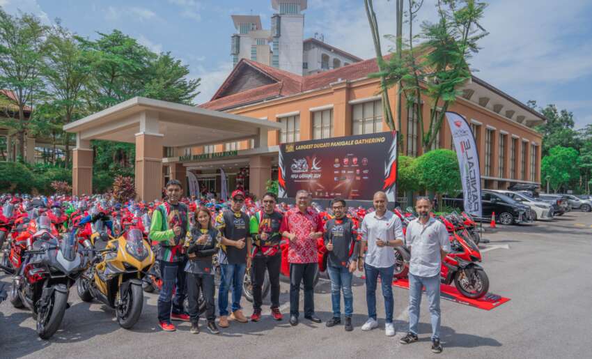 Malaysian Ducati Panigale owners set new record 1783604