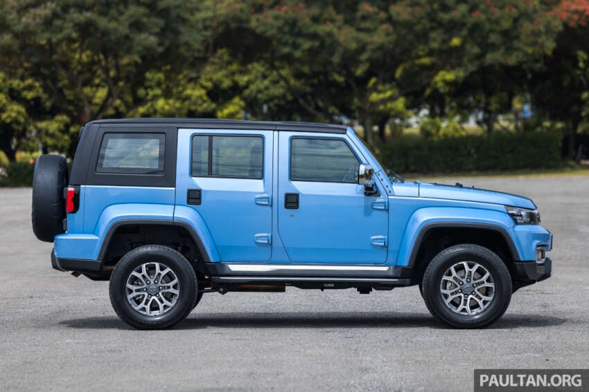 BAIC BJ40 Plus – luar macam Jeep Wrangler, dalam macam G-Wagen; harga dijangka RM180k-RM190k 1784105