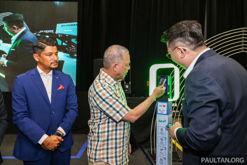 JuiceUP open payment system for EV public charging launched at EVx 2024 by DPM Dato’ Sri Fadillah Yusof 1793824