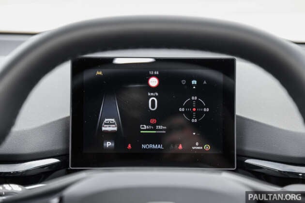 Influencer takes over 3 hours to charge EV, only gets 229 km range, not enough to get home – viral video