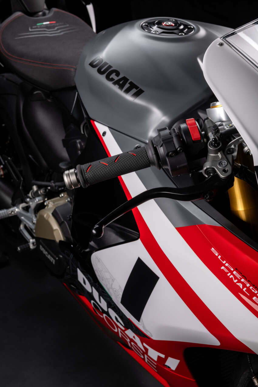2025 Ducati Panigale V2 Superquadro Final Edition – limited edition of only 555 units worldwide 1789865