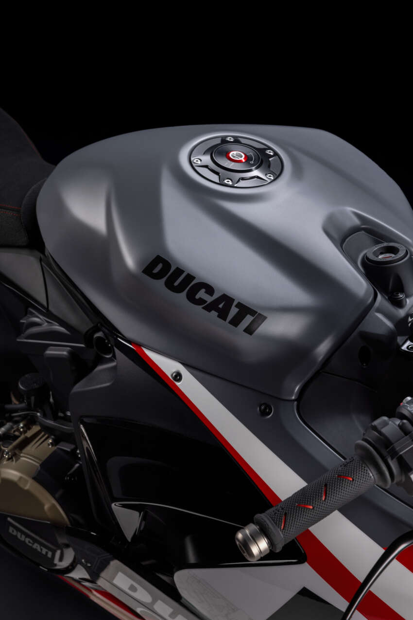 2025 Ducati Panigale V2 Superquadro Final Edition – limited edition of only 555 units worldwide 1789902