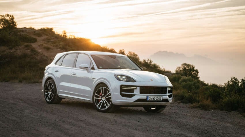 2026 Porsche Cayenne teased – fourth-gen to go fully electric; new EV to be sold alongside ICE third-gen 1796137