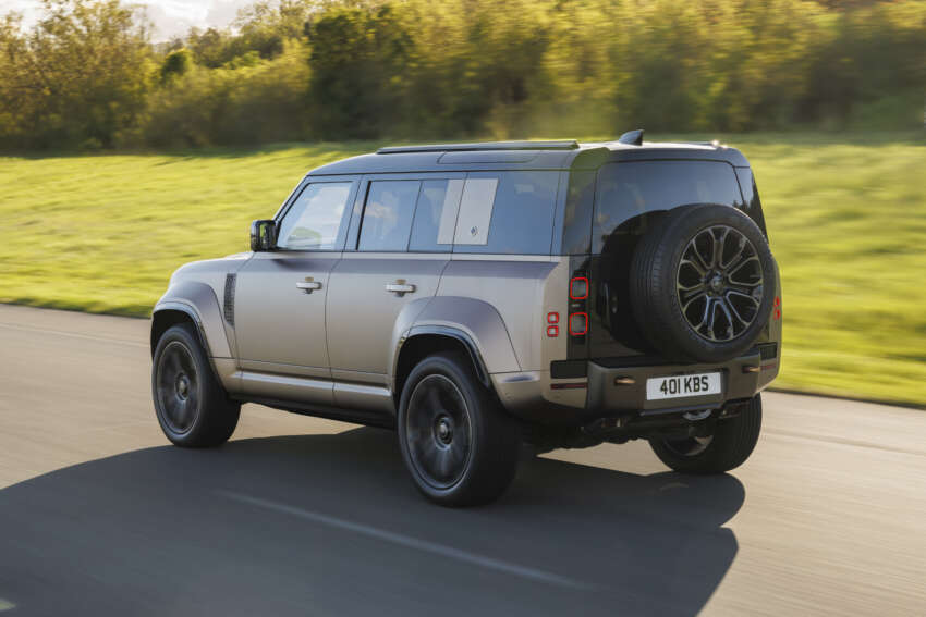 Land Rover Defender Octa debuts –  635 PS/750 Nm 4.4L biturbo V8, 6D suspension; ROI open in Malaysia 1784998