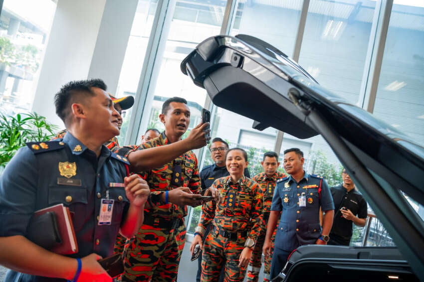 Mercedes-Benz Malaysia provides Bomba with EV emergency response training to improve preparedness 1790677