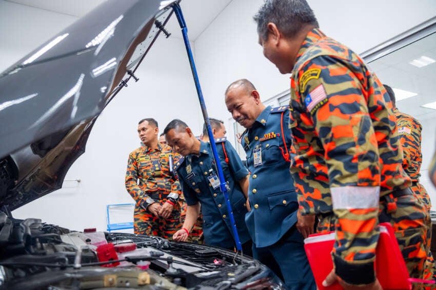 Mercedes-Benz Malaysia provides Bomba with EV emergency response training to improve preparedness 1790679