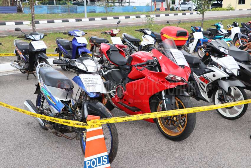 Sindiket curi kenderaan di Johor tumpas – hanya 30 saat dengan guna jammer untuk bawa lari kereta 1796162