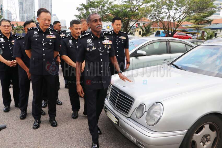 Sindiket curi kenderaan di Johor tumpas – hanya 30 saat dengan guna jammer untuk bawa lari kereta 1796155